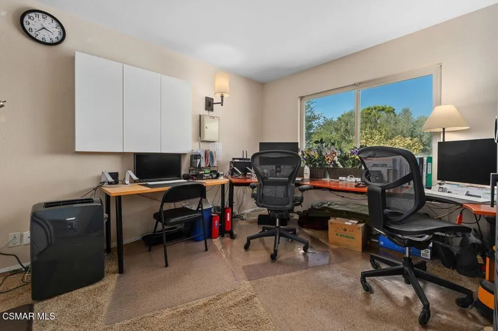 115 Los Padres Drive Thousand Oaks, CA 91361