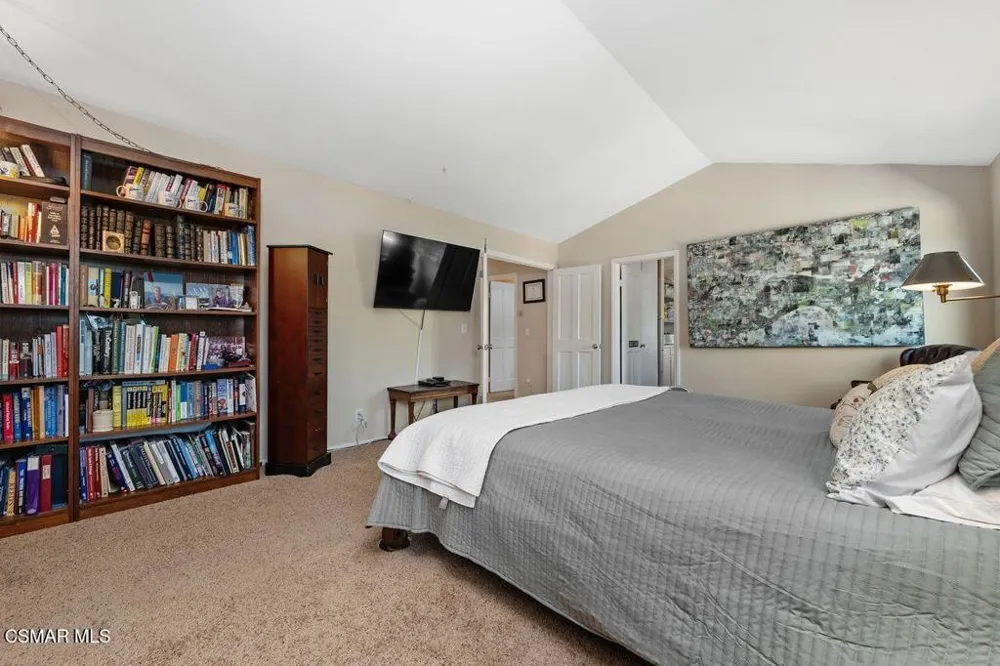 115 Los Padres Drive Thousand Oaks, CA 91361