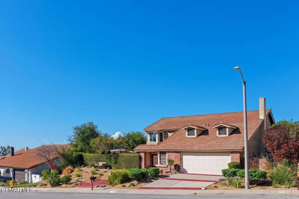 115 Los Padres Drive Thousand Oaks, CA 91361