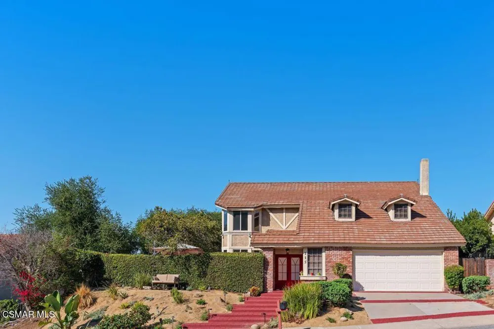 115 Los Padres Drive Thousand Oaks, CA 91361