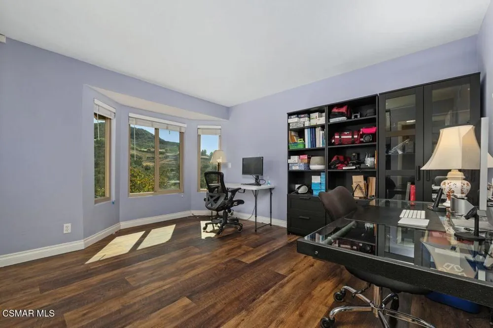 115 Los Padres Drive Thousand Oaks, CA 91361