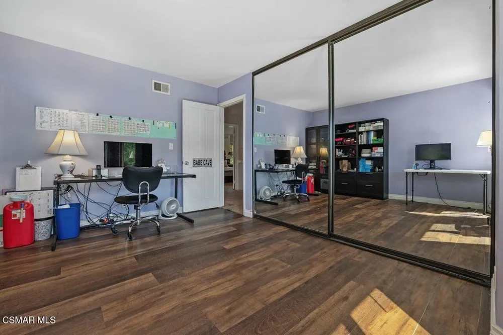 115 Los Padres Drive Thousand Oaks, CA 91361