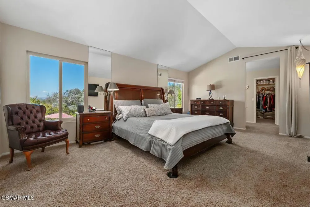 115 Los Padres Drive Thousand Oaks, CA 91361