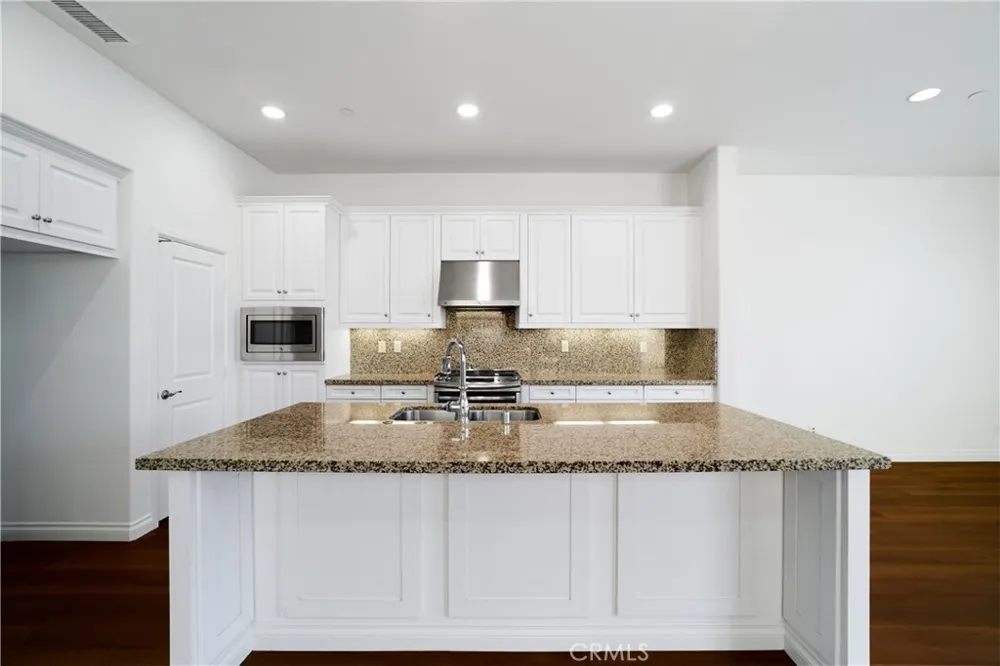 350 Catalina Brea, CA 92821