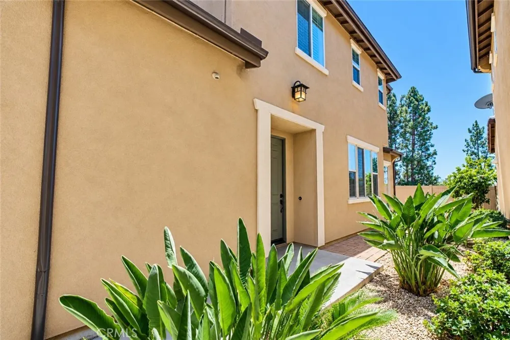 350 Catalina Brea, CA 92821