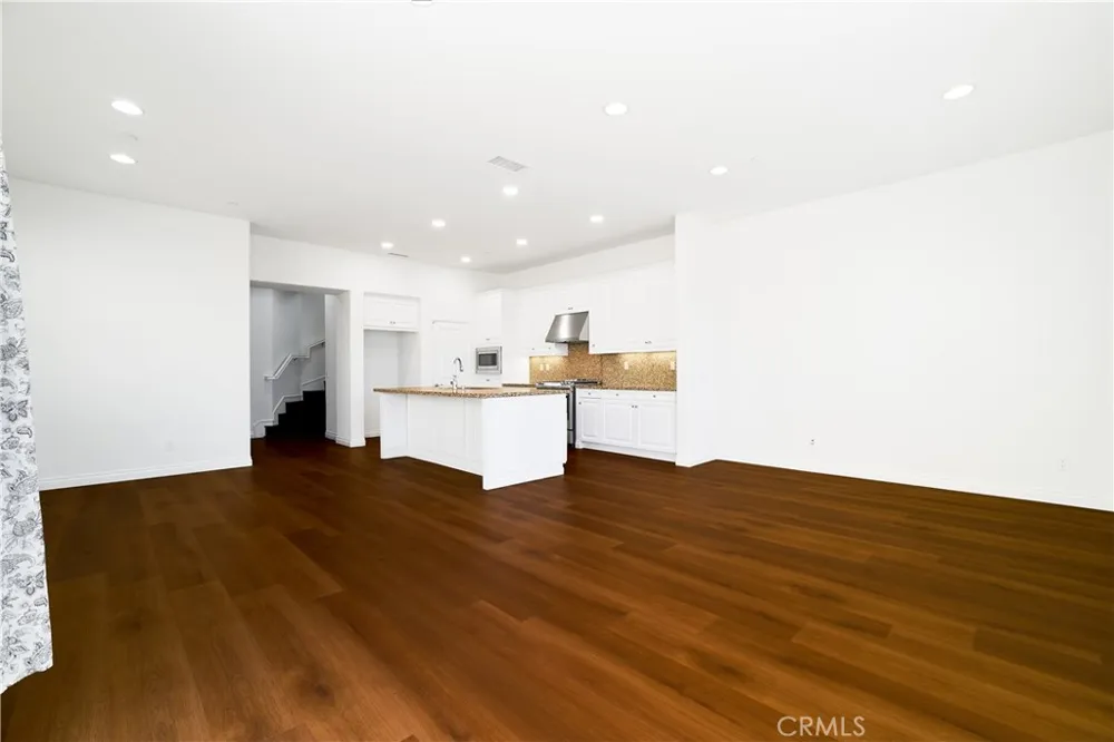 350 Catalina Brea, CA 92821