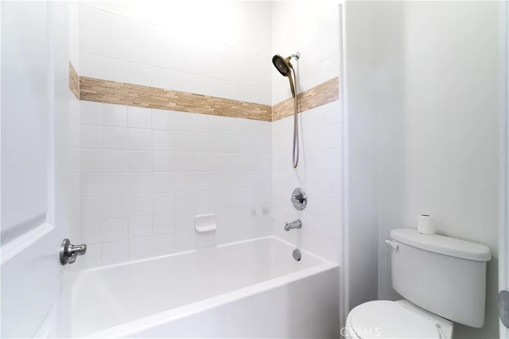 350 Catalina Brea, CA 92821