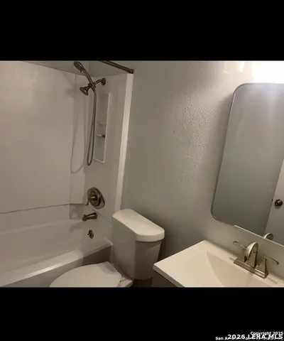 8831 Five Palms Dr San Antonio, TX 78242