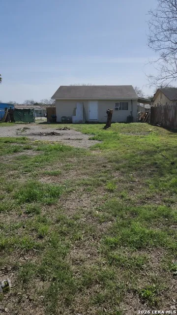 8831 Five Palms Dr San Antonio, TX 78242