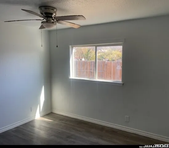 8831 Five Palms Dr San Antonio, TX 78242