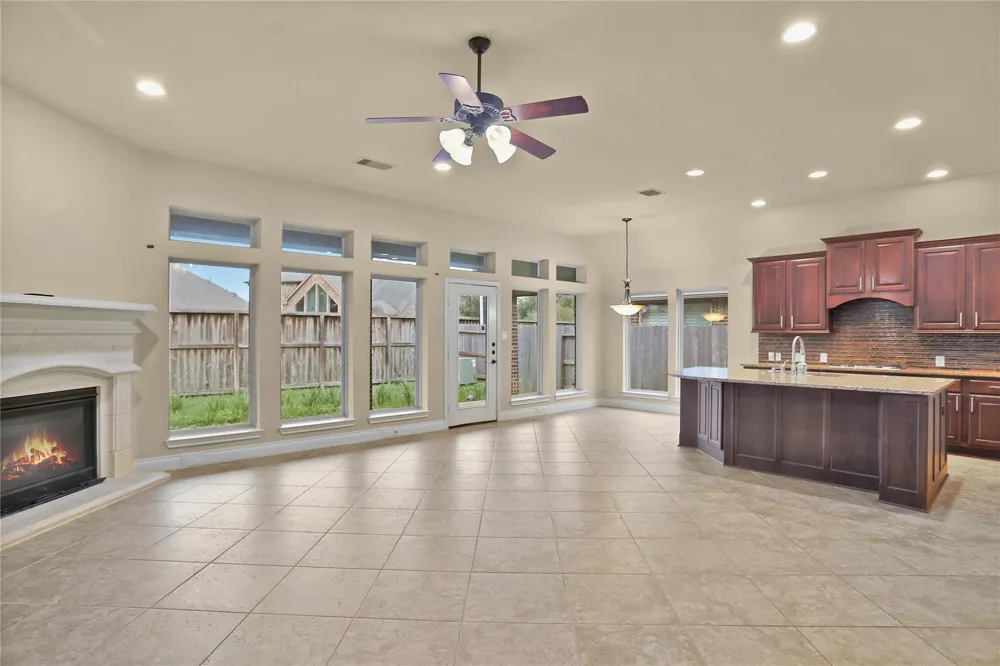 6707 Miller Shadow Lane Sugar Land, TX 77479