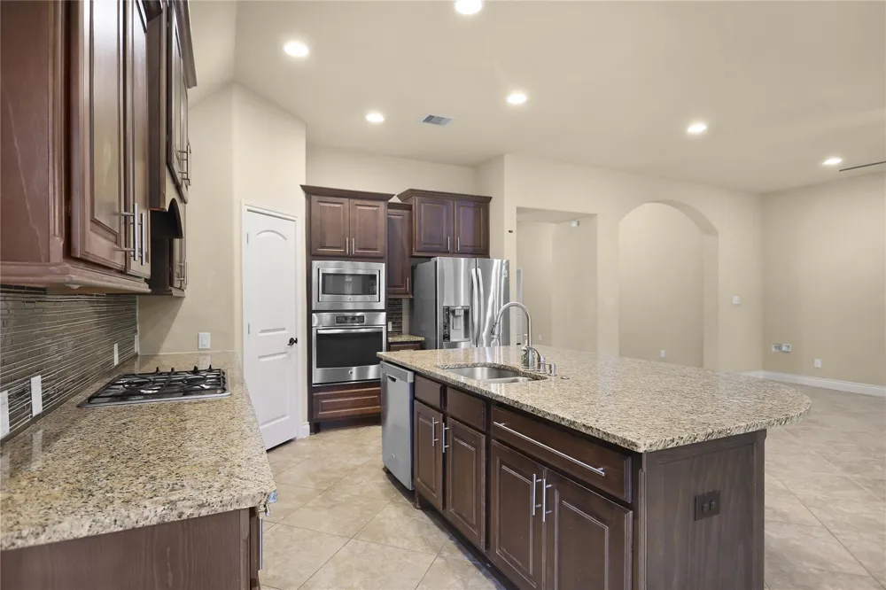 6707 Miller Shadow Lane Sugar Land, TX 77479