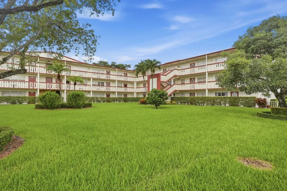 209 Brighton E Boca Raton, FL 33434
