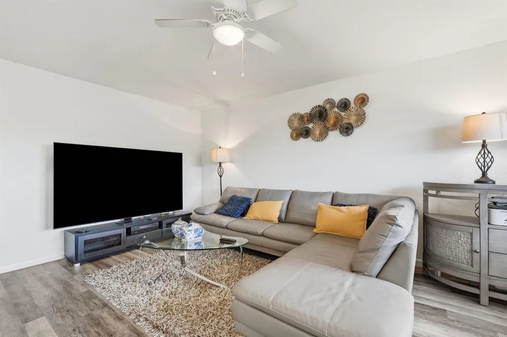209 Brighton E Boca Raton, FL 33434