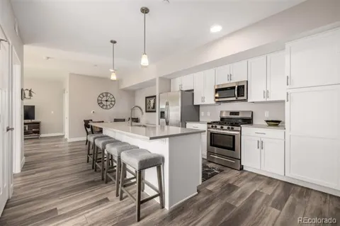 210 S Cherrywood Drive #204