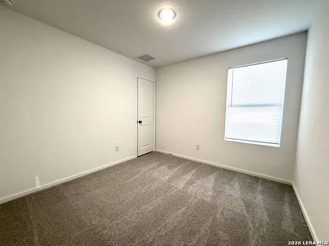 6863 Chert Chase Elmendorf, TX 78112