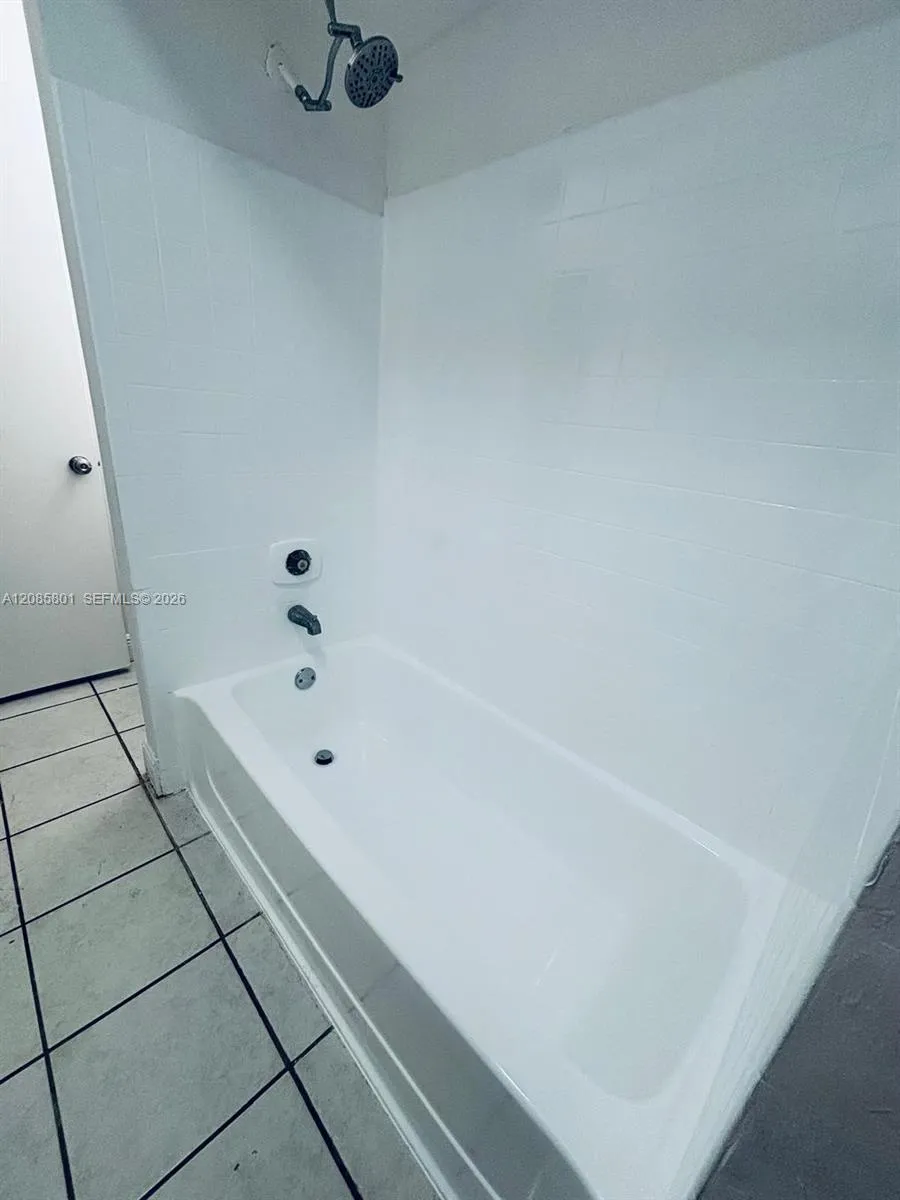 1237 SW 46th Ave #811 Pompano Beach, FL 33069