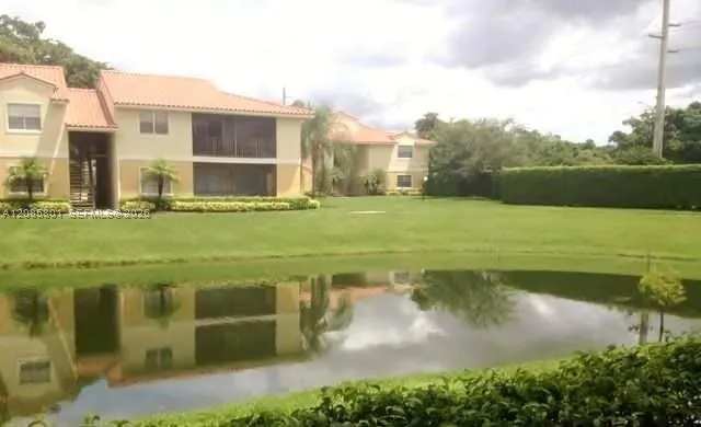 1237 SW 46th Ave #811 Pompano Beach, FL 33069
