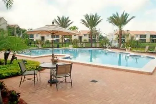 1237 SW 46th Ave #811 Pompano Beach, FL 33069