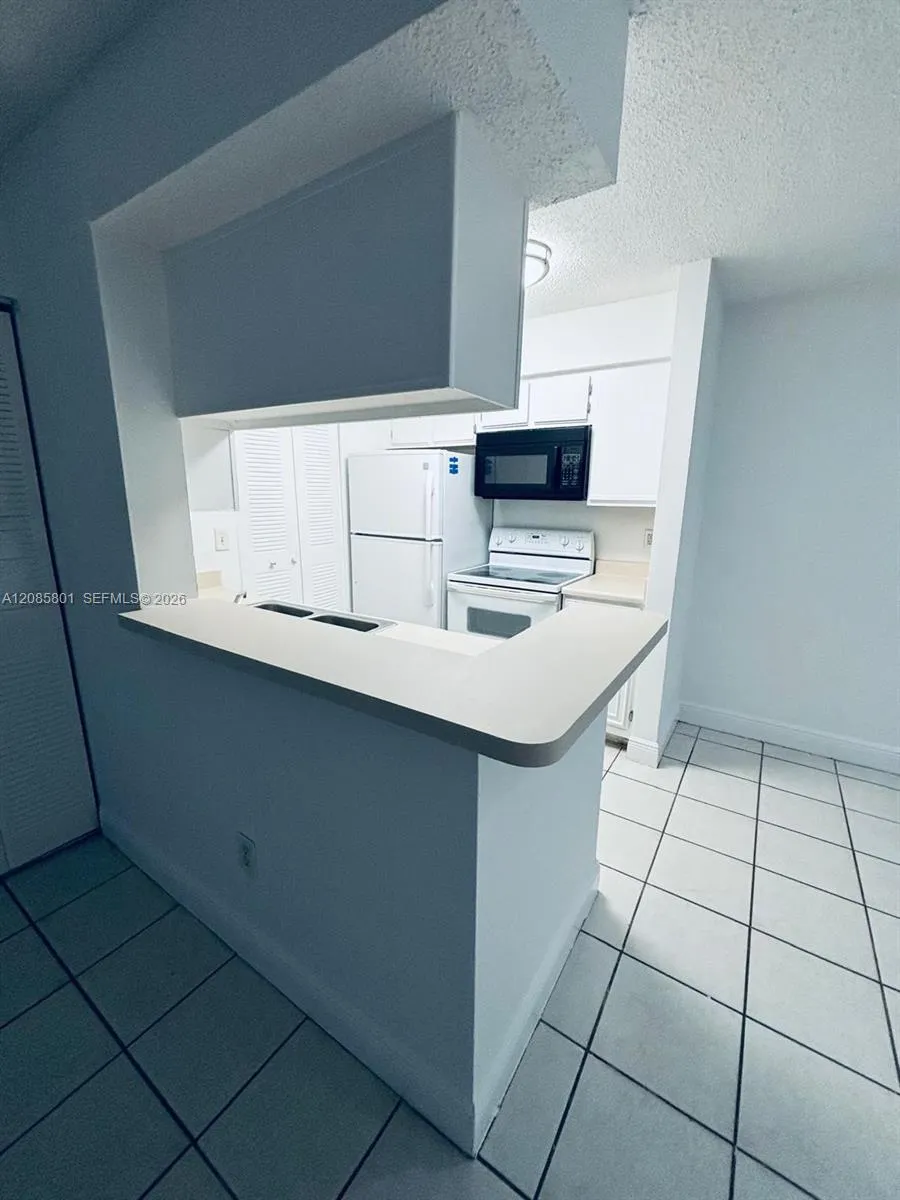 1237 SW 46th Ave #811 Pompano Beach, FL 33069