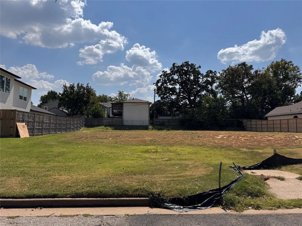 1236 30th Street Tulsa, OK 74114