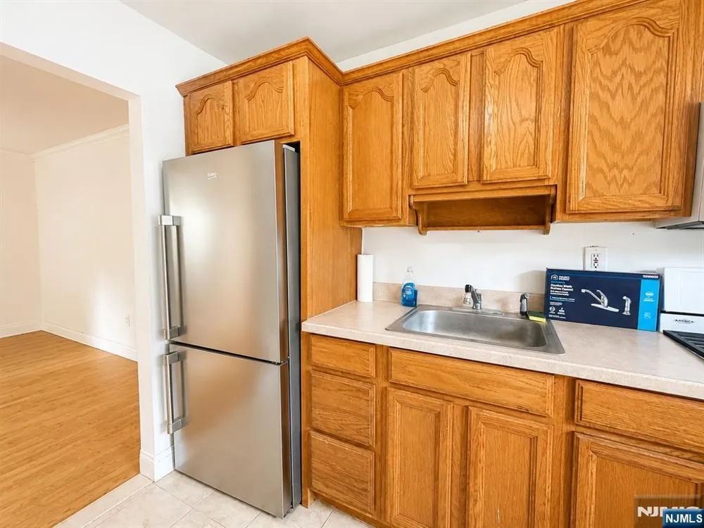 53 Knox T 2A Wayne, NJ 07470