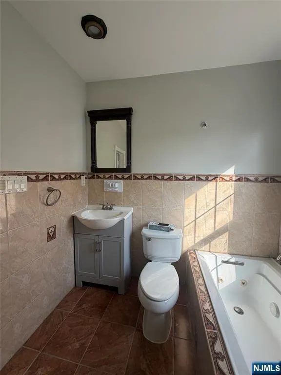 1410 37th Street North Bergen, NJ 07047