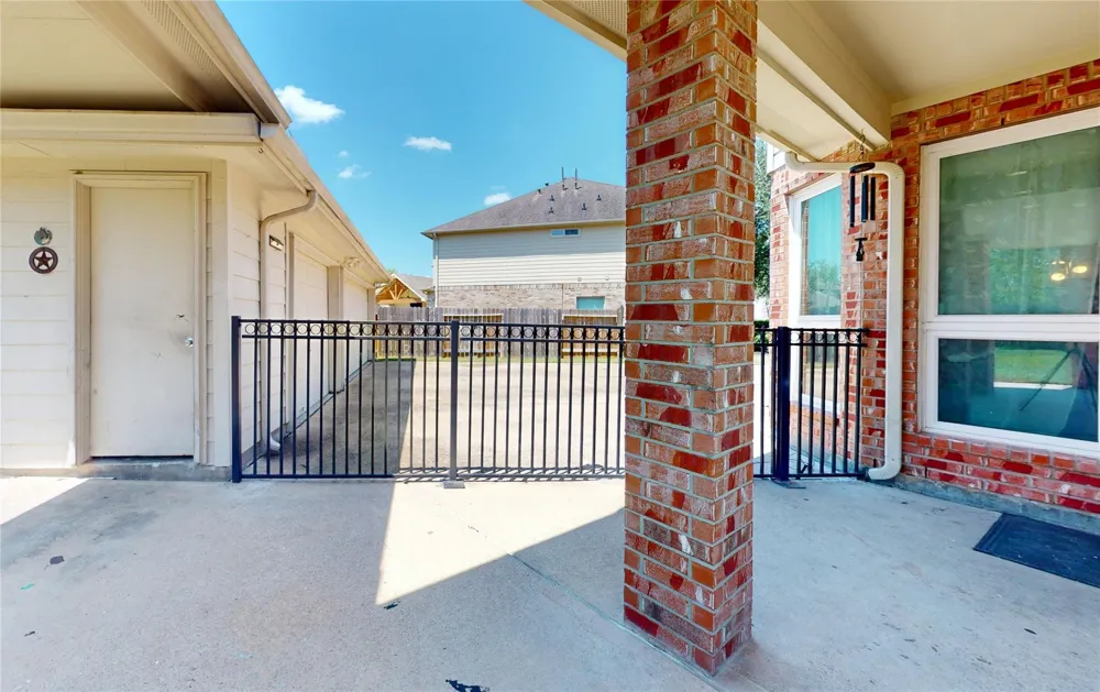 3310 Aspenbrook Ct Court Pearland, TX 77581