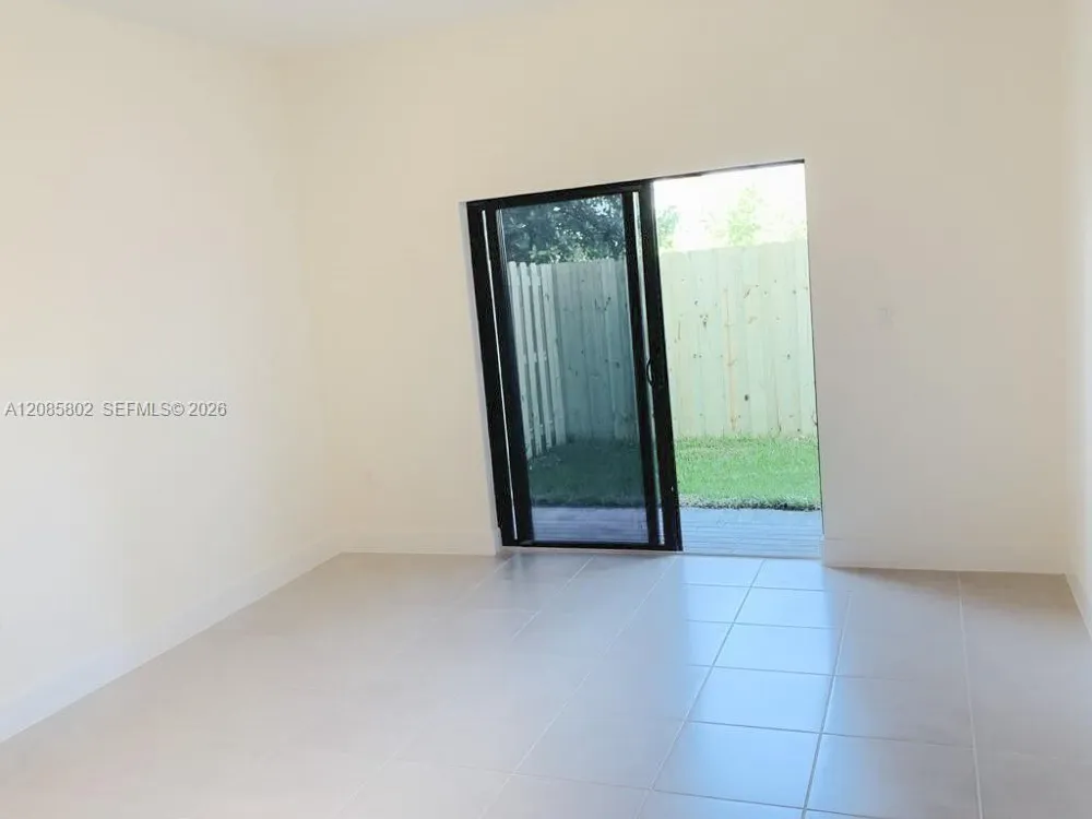 8151 NW 104th Ave #4 Doral, FL 33178