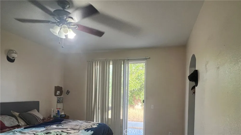14541 Springdale Adelanto, CA 92301