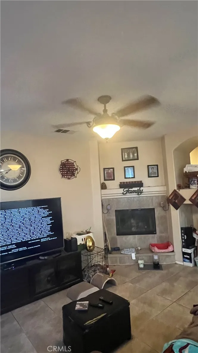 14541 Springdale Adelanto, CA 92301