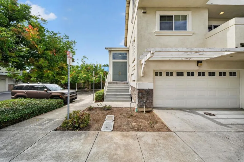 38251 Eggers Fremont, CA 94536