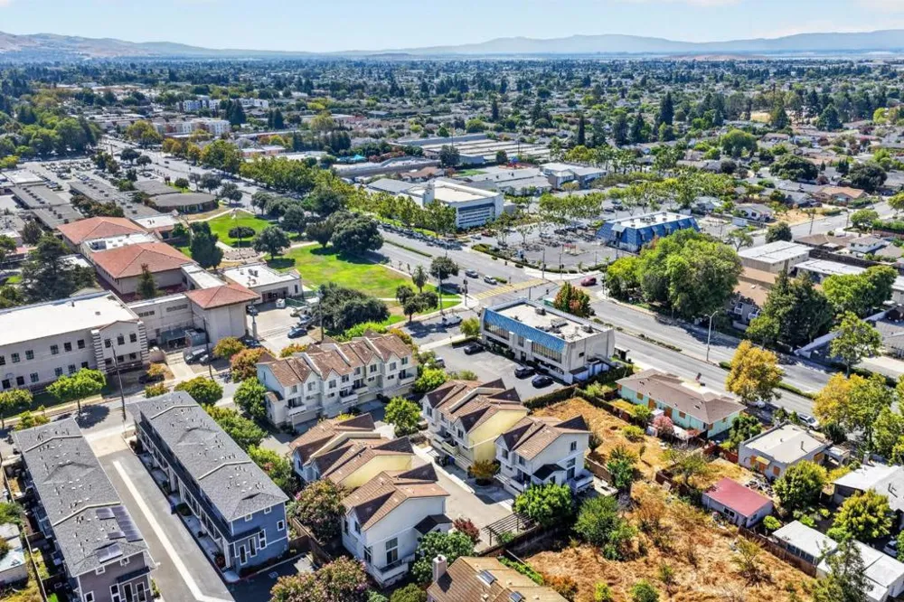 38251 Eggers Fremont, CA 94536
