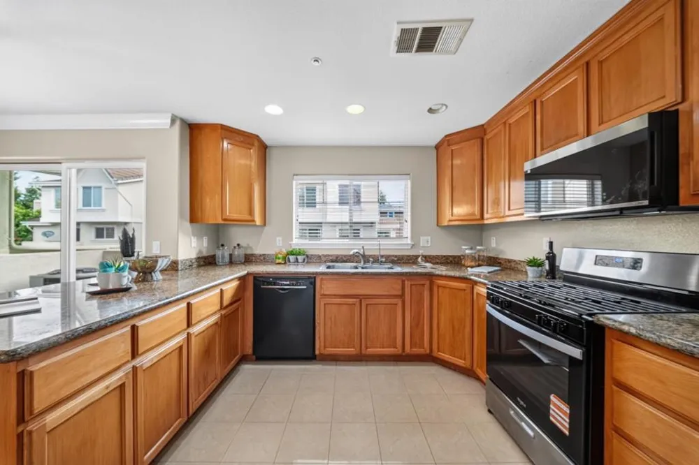 38251 Eggers Fremont, CA 94536