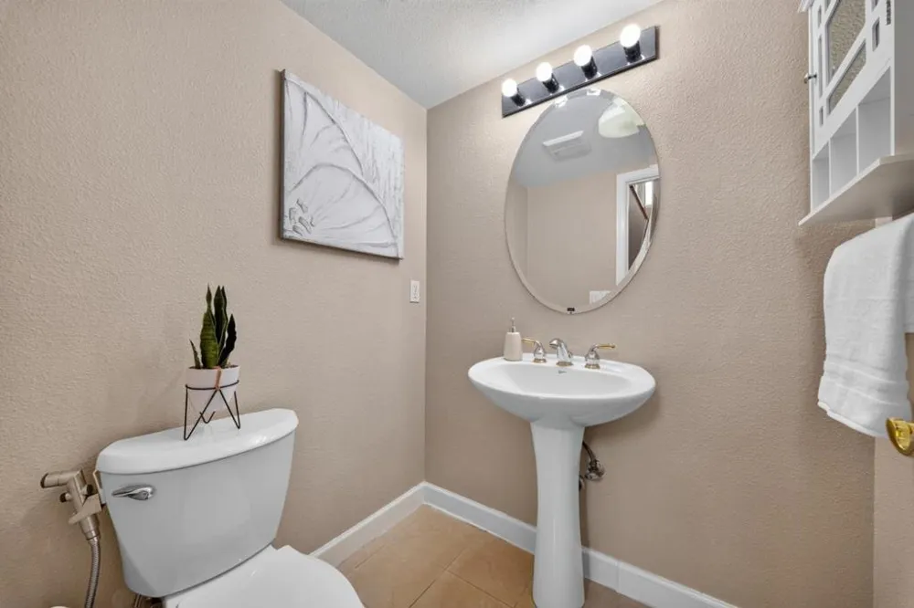 38251 Eggers Fremont, CA 94536