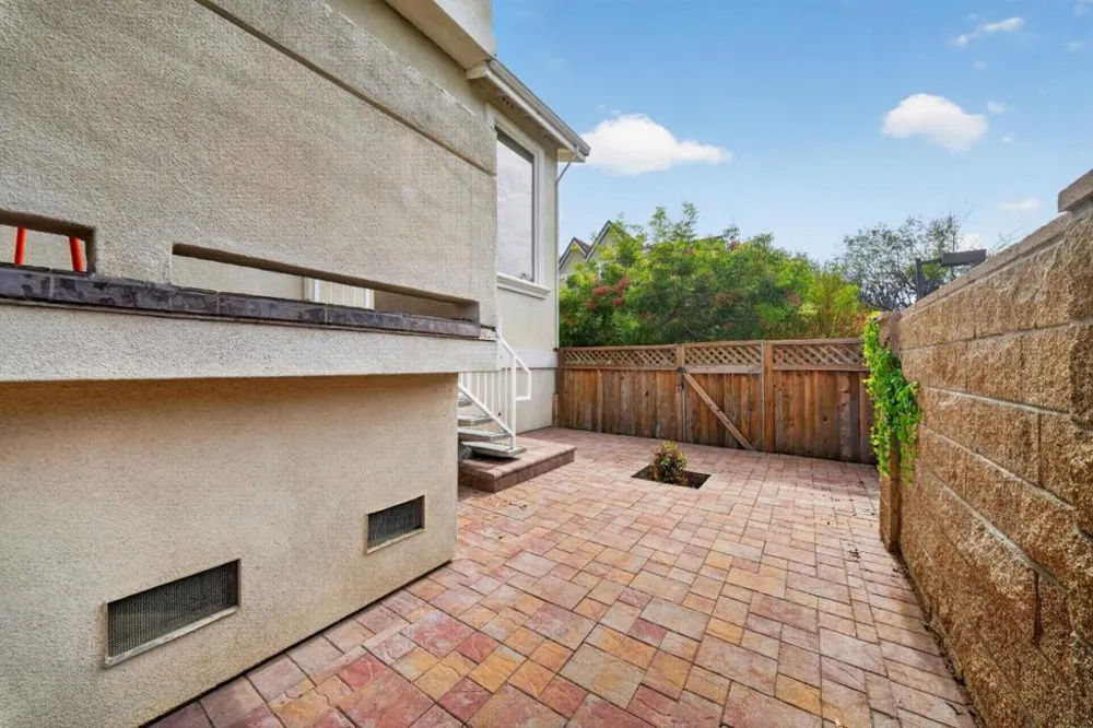 38251 Eggers Fremont, CA 94536
