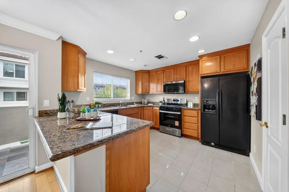 38251 Eggers Fremont, CA 94536