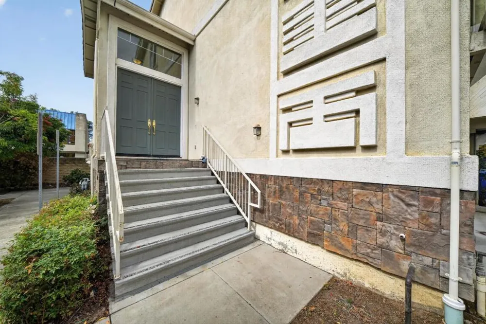 38251 Eggers Fremont, CA 94536
