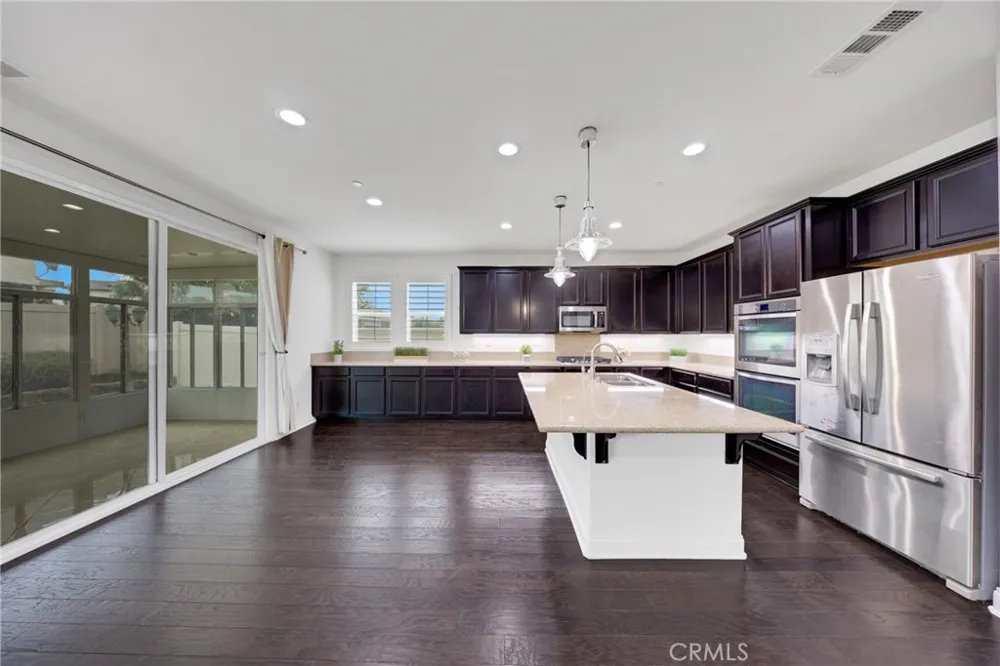 14502 Badger Eastvale, CA 92880