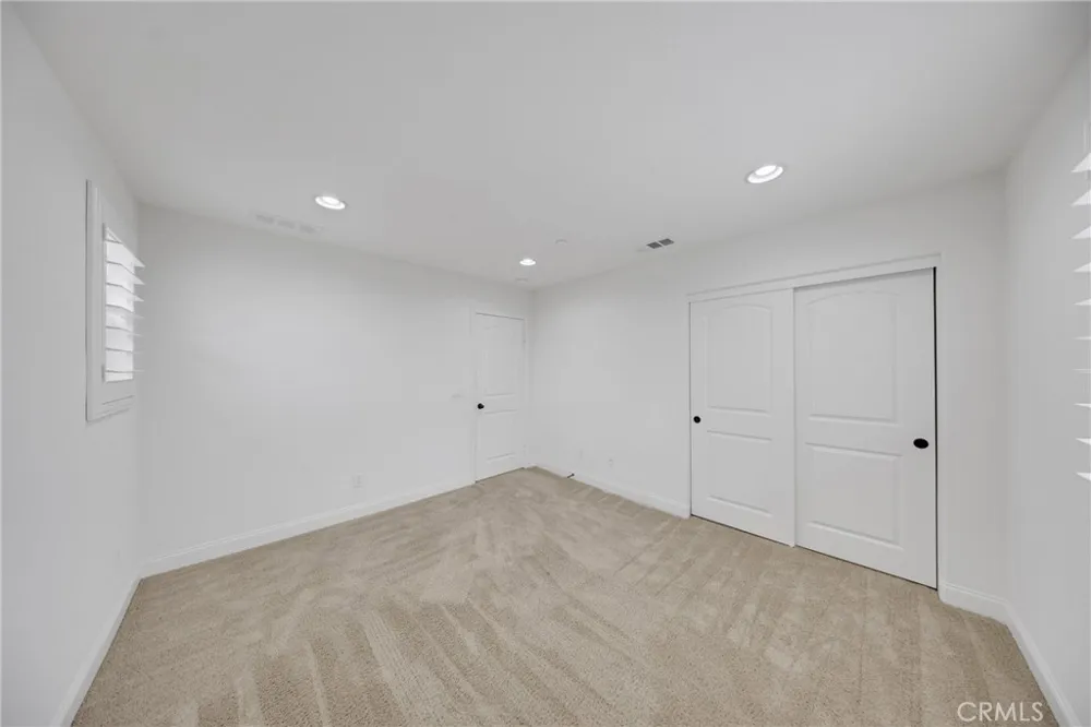 14502 Badger Eastvale, CA 92880