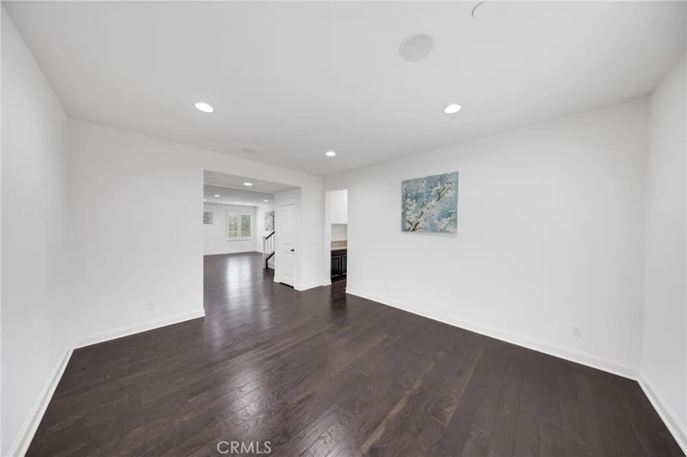 14502 Badger Eastvale, CA 92880