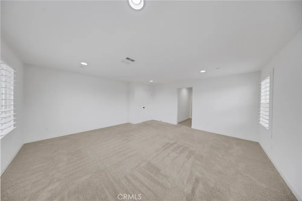 14502 Badger Eastvale, CA 92880