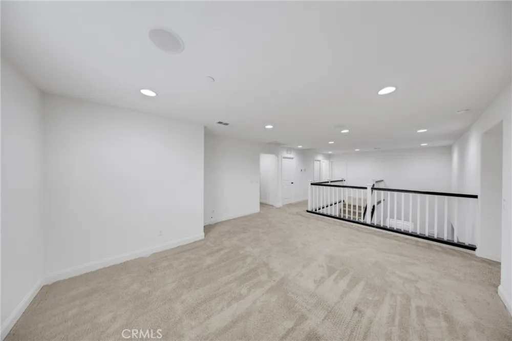 14502 Badger Eastvale, CA 92880