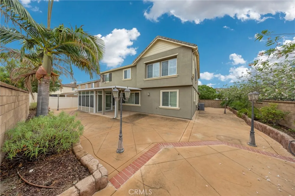 14502 Badger Eastvale, CA 92880