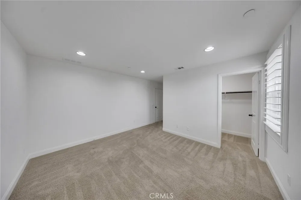 14502 Badger Eastvale, CA 92880