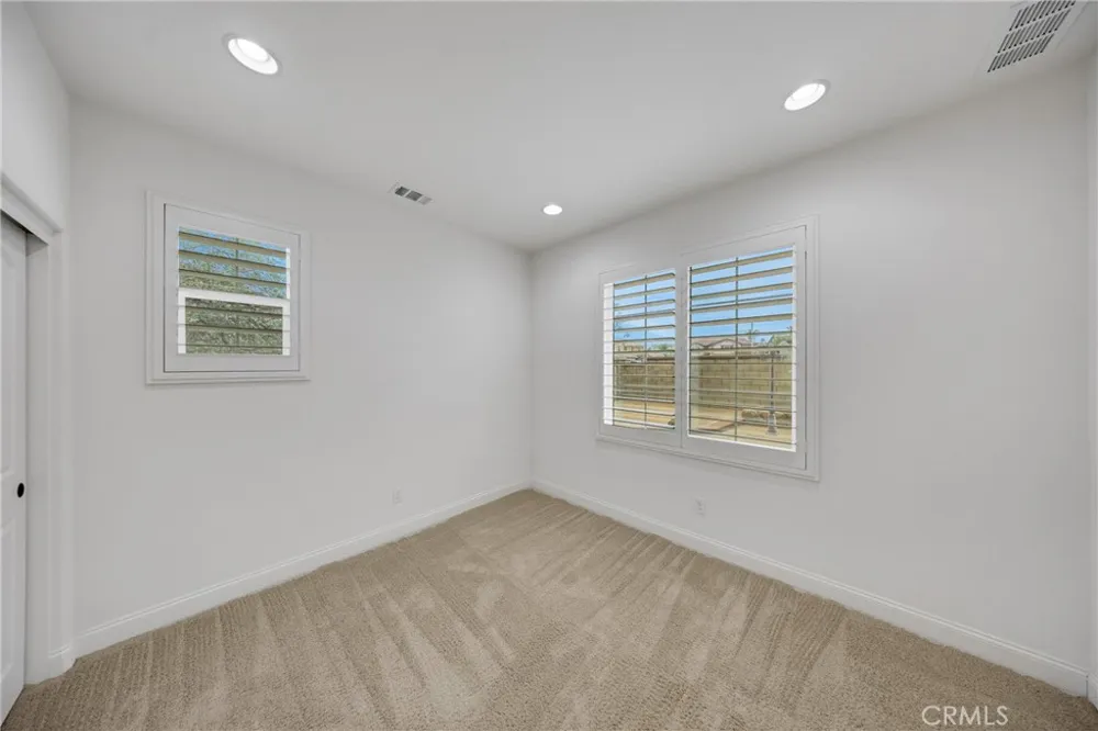 14502 Badger Eastvale, CA 92880