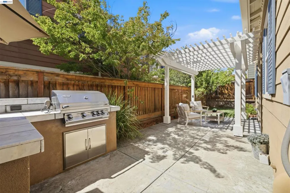 4866 Shelton St Dublin, CA 94568