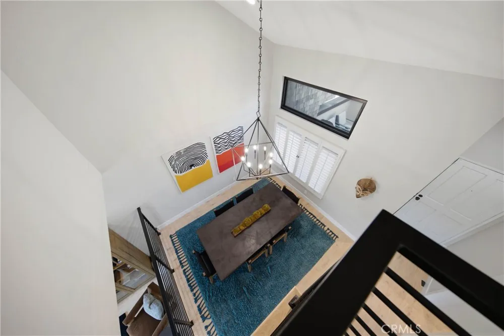 25 Canyon Island Newport Beach, CA 92660