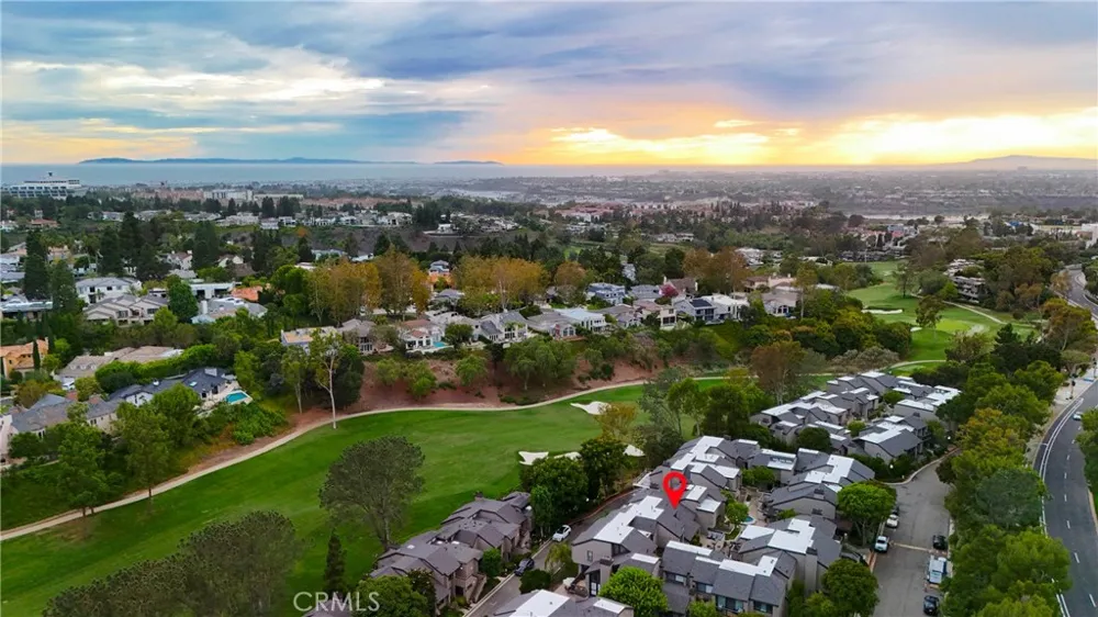 25 Canyon Island Newport Beach, CA 92660