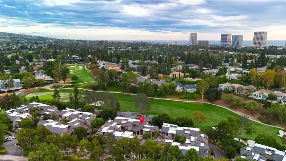 25 Canyon Island Newport Beach, CA 92660